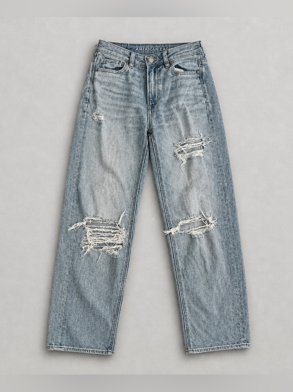 American Eagle Outfitters Light Blue Distressed Boyfriend Jeans